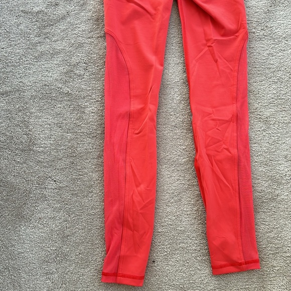 Coral colored Lululemon leggings - Picture 4 of 6